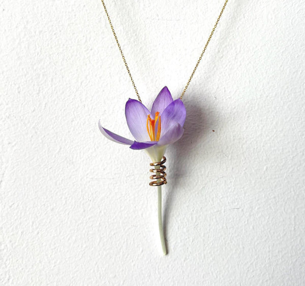 Flower Carrier Pendant