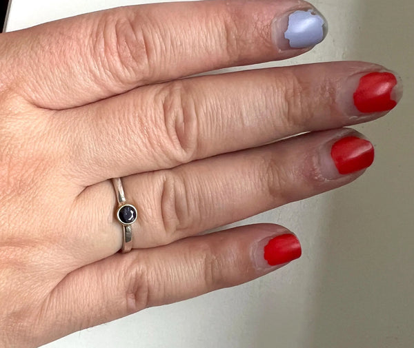 5mm Iolite Solitaire Ring in 14k gold on chunky hammered sterling silver band