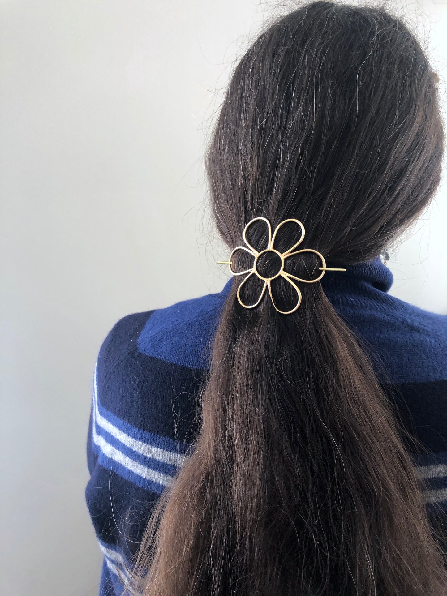 Flower Hair Side Set with Hair Pin and Big Brass Daisy