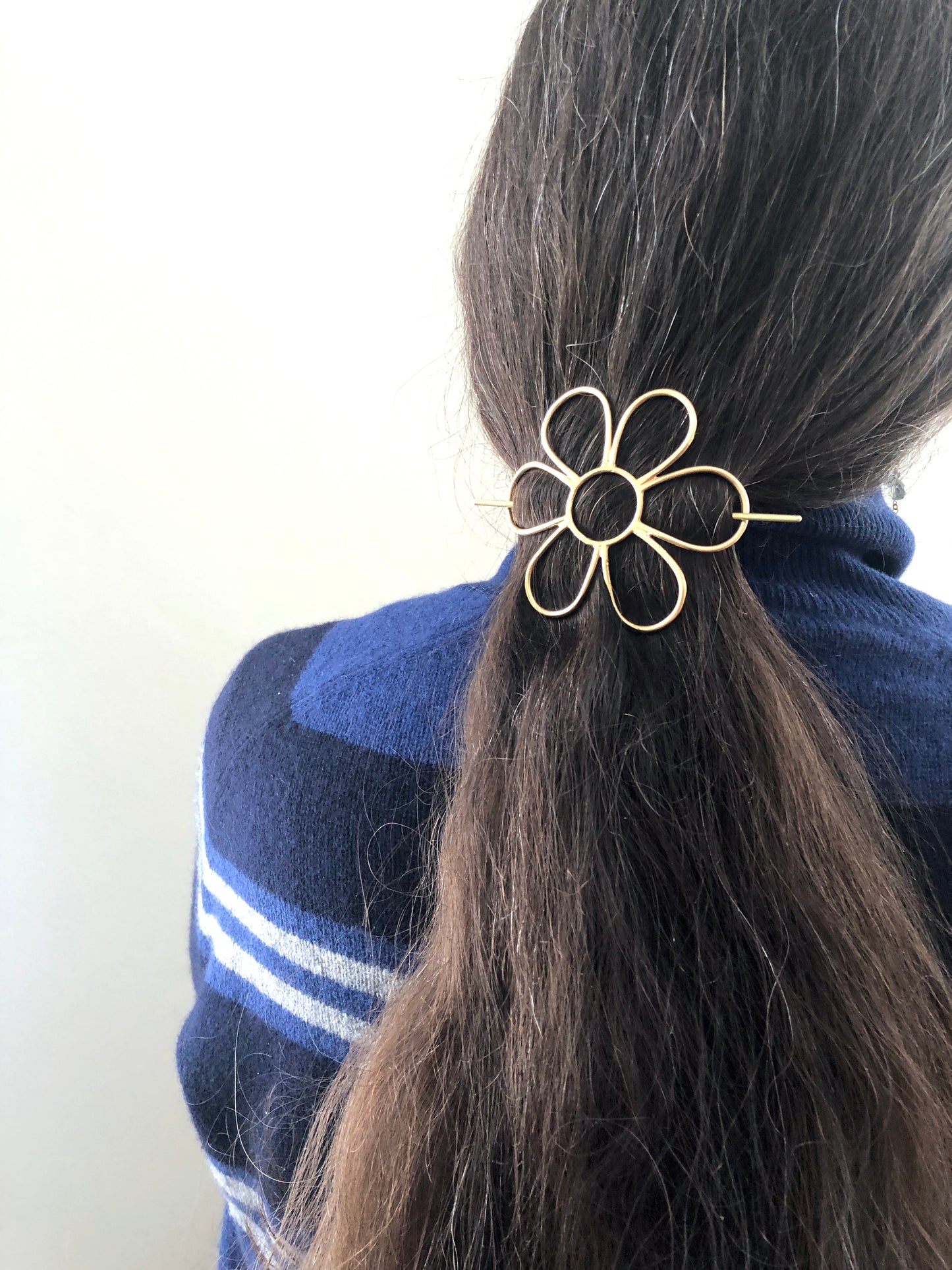 Flower Hair Side Set with Hair Pin and Big Brass Daisy