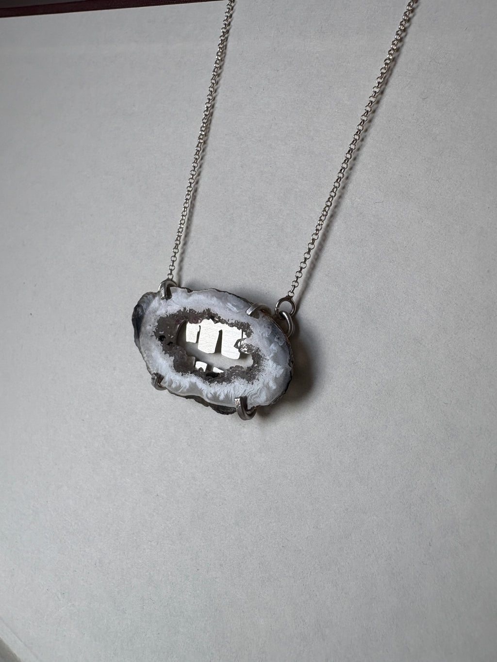 toothy necklace in sterling with agate slice