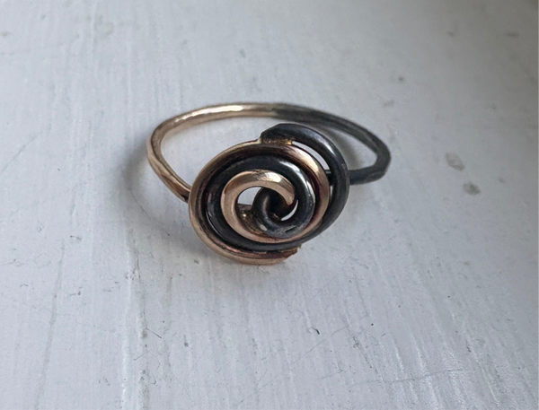 Black and Gold Knot Ring
