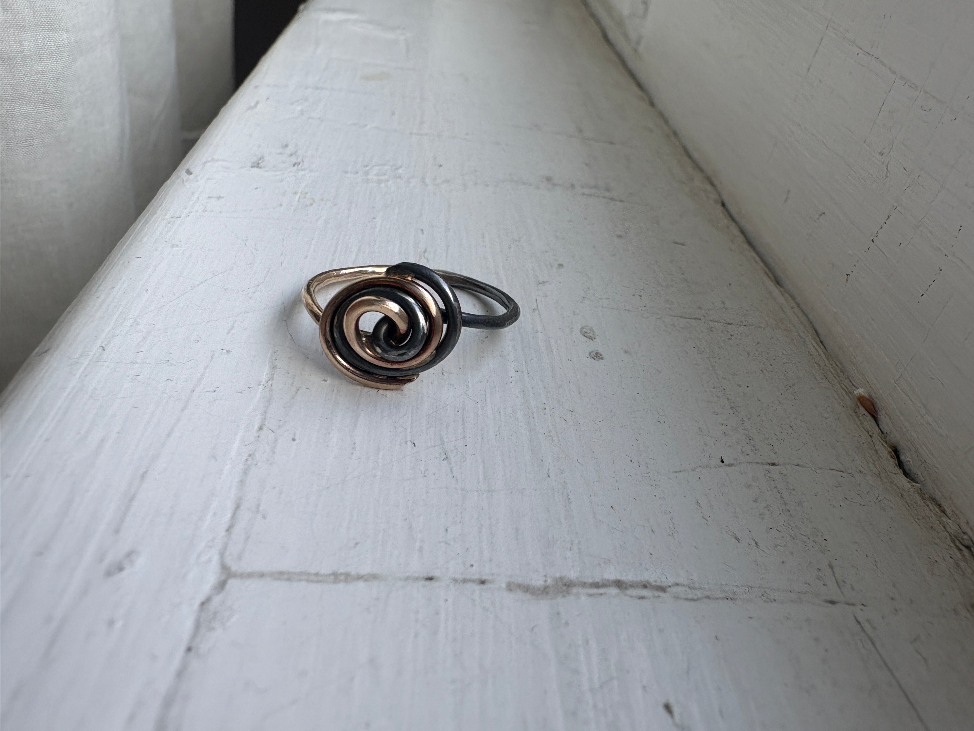 Black and Gold Knot Ring