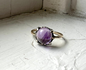 Amethyst Cabochon Ring