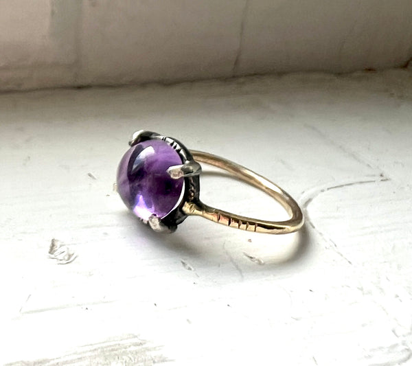 Amethyst Cabochon Ring