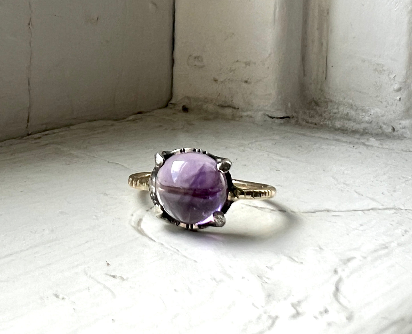 Amethyst Cabochon Ring