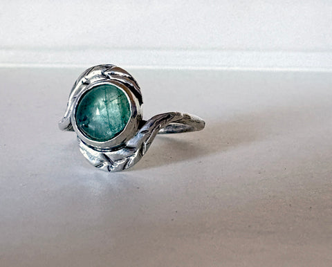 Emerald Leaf Hug Ring in Sterling Silver