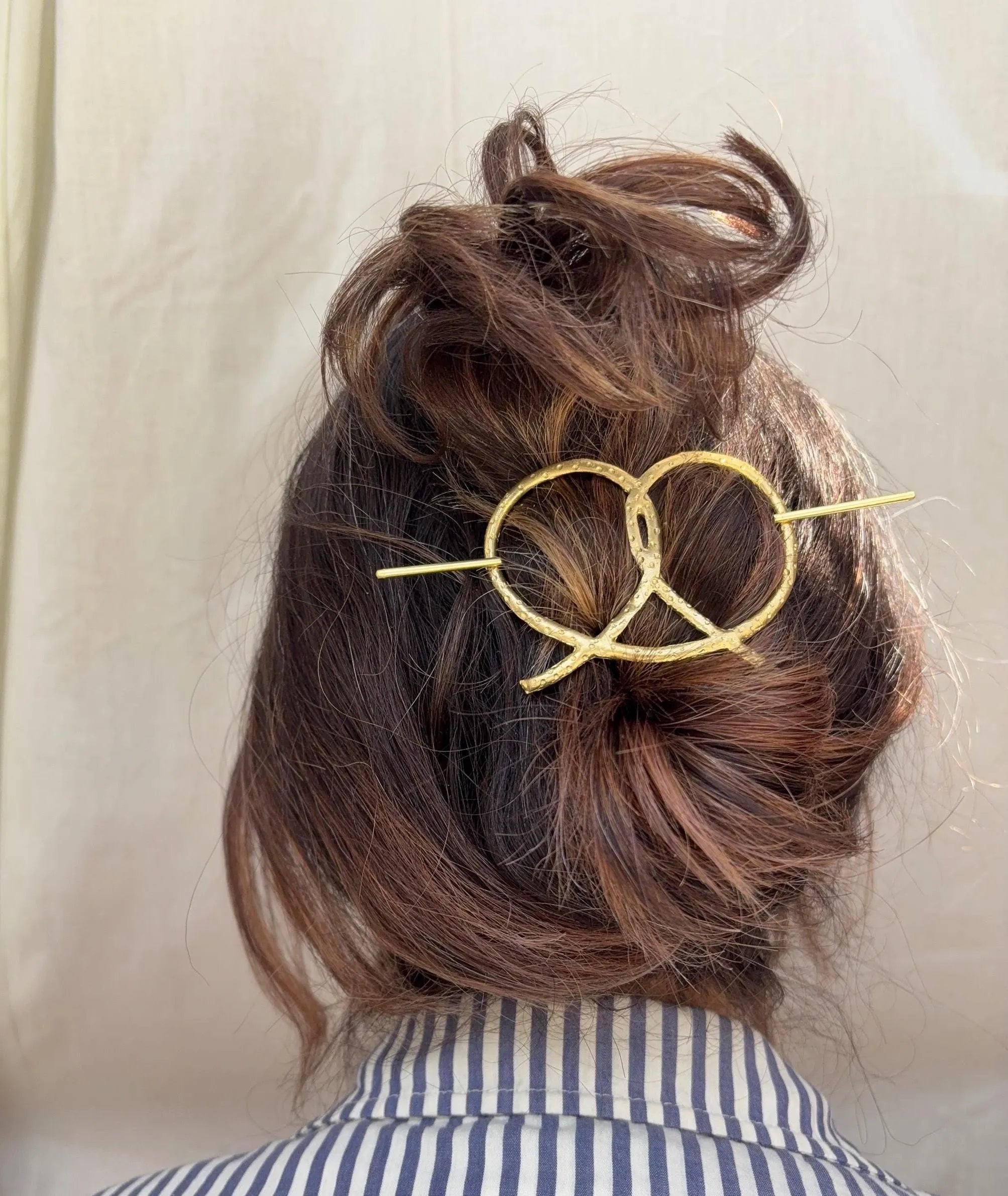 Pretzel Hairpin