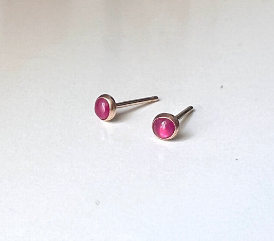 3mm Burmese Ruby Cabochon 14k Goldfilled Studs