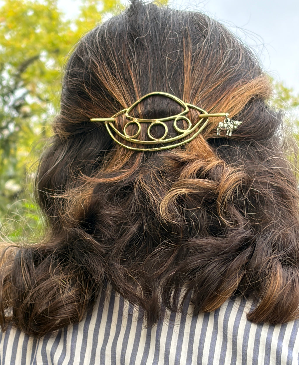 UFO hair pin