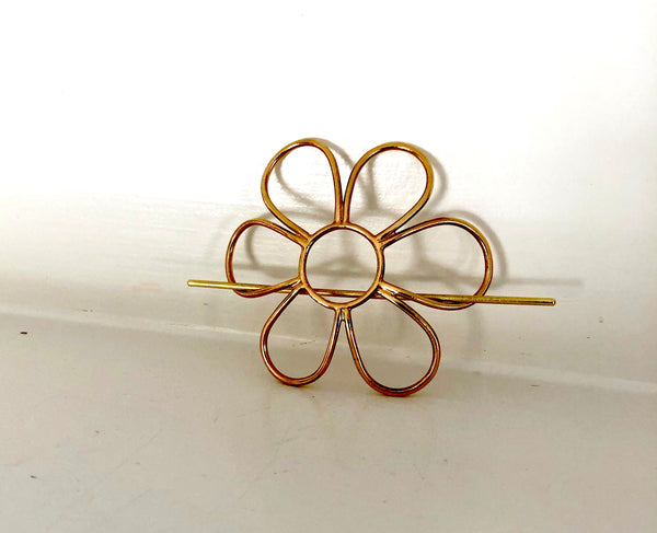 Flower Hair Side Set with Hair Pin and Big Brass Daisy