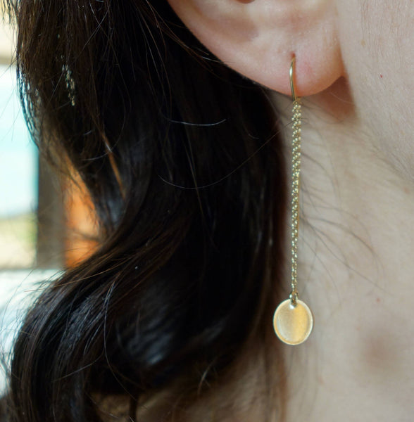 Gold Dot Ear Threads